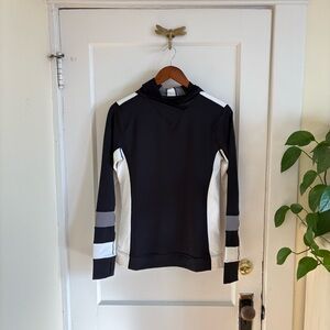 Obermeyer Black and White Women’s Julia Hooded Performance Top Small